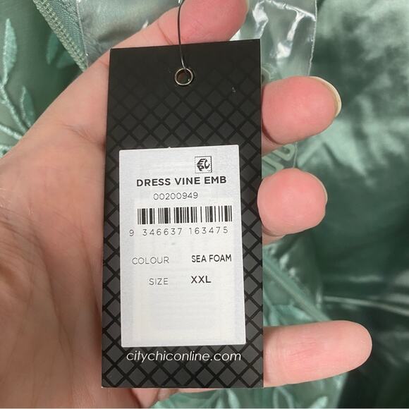 City Chic Seafoam Green Vine Embroidered Dress Sz.XXL(24) NWT - Picture 8 of 15